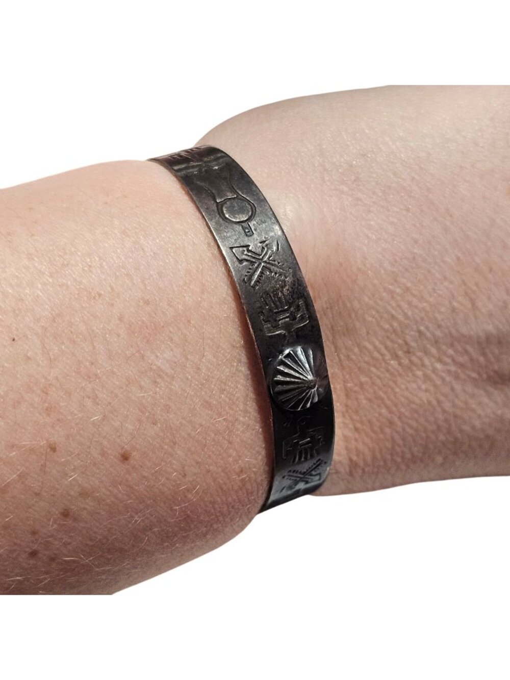 (718) Sterling Silver Native Engraved Cuff Bracelet 7 In Adjustable Patina
